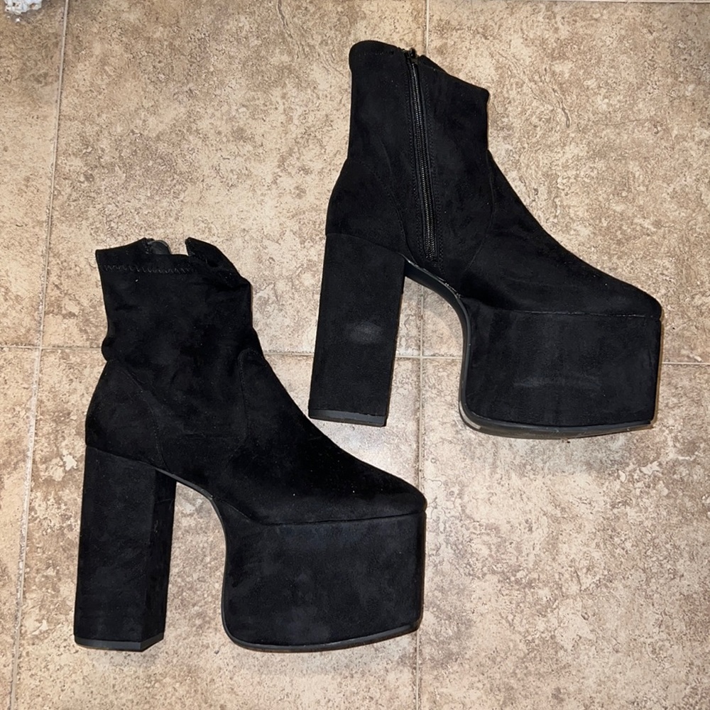 PUBLIC DESIRE Platform Suede Heels